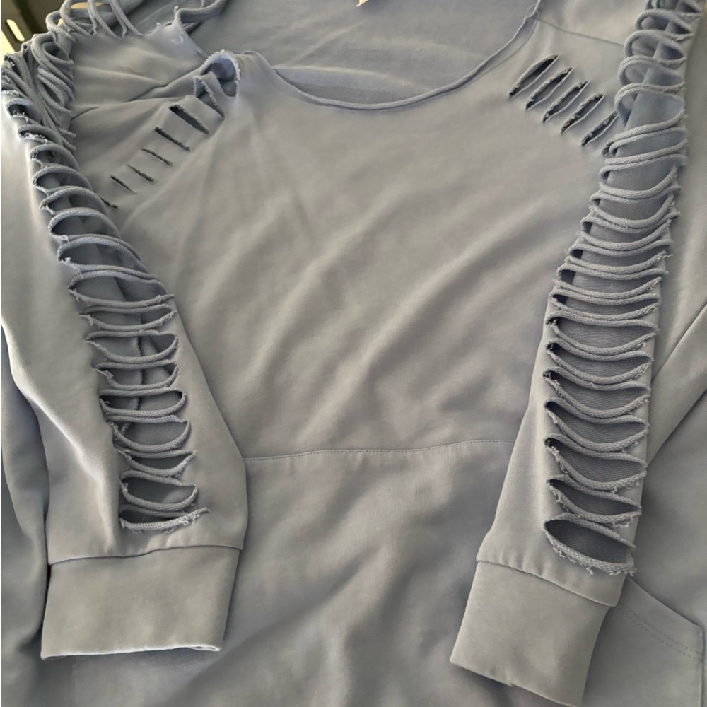 VENUS Blue Cut-Out Sleeve Sweatshirt